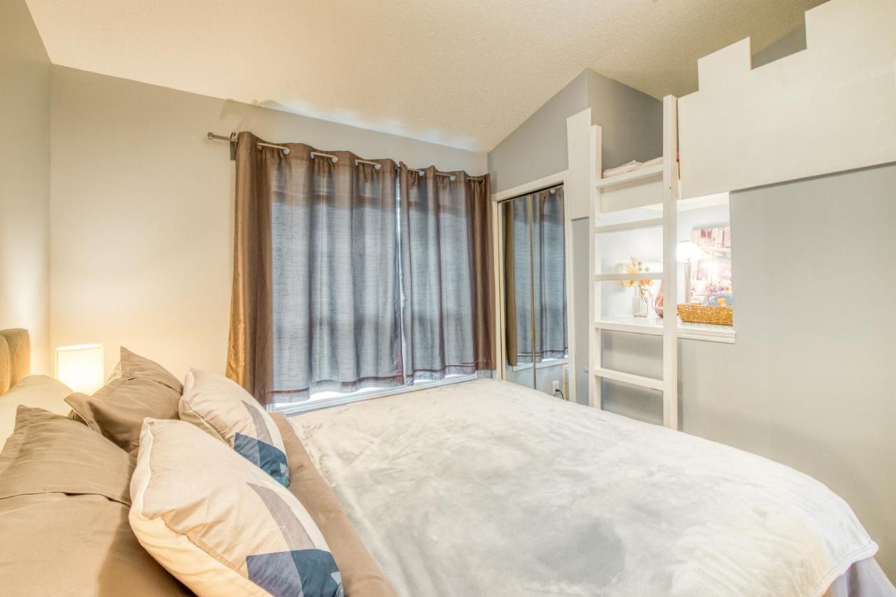 Beautiful Newly Reno 2Bdm 2 Bth Sleep Up To 6 Adults & Kids Mountain View Townhouse Suite Canmore Esterno foto
