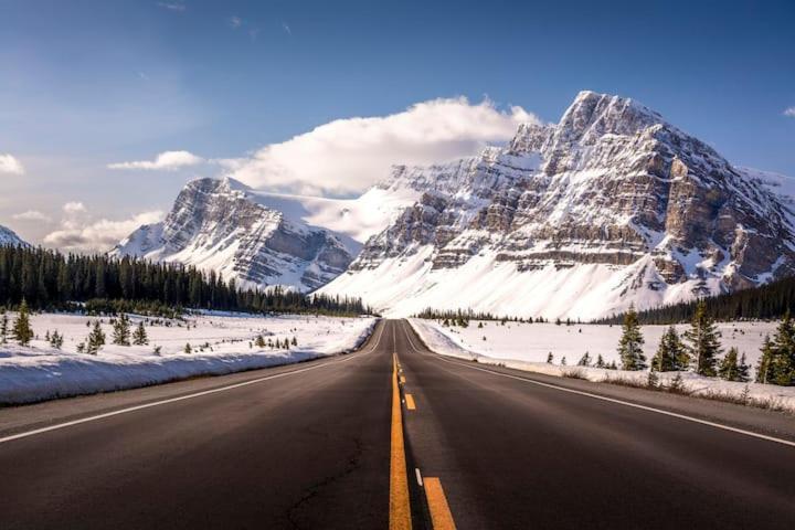 Beautiful Newly Reno 2Bdm 2 Bth Sleep Up To 6 Adults & Kids Mountain View Townhouse Suite Canmore Esterno foto