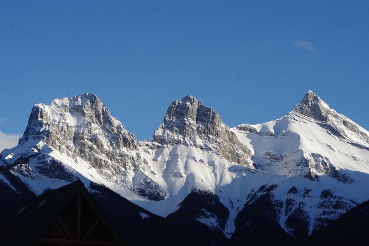 Beautiful Newly Reno 2Bdm 2 Bth Sleep Up To 6 Adults & Kids Mountain View Townhouse Suite Canmore Esterno foto
