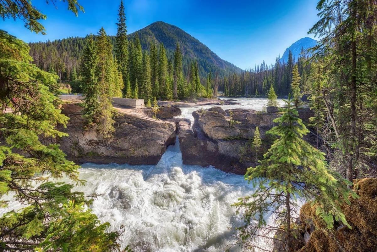Beautiful Newly Reno 2Bdm 2 Bth Sleep Up To 6 Adults & Kids Mountain View Townhouse Suite Canmore Esterno foto